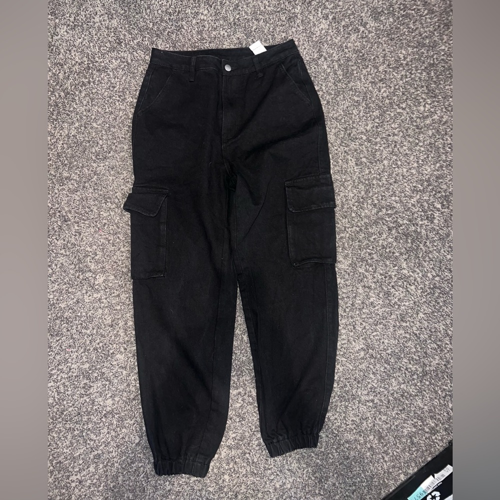 SHEIN Black Cargo Jeans for Women